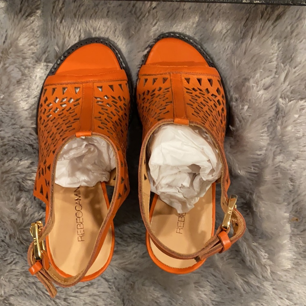 Rebecca Minkoff Laser Cut - Size 5 - Picture 5 of 8